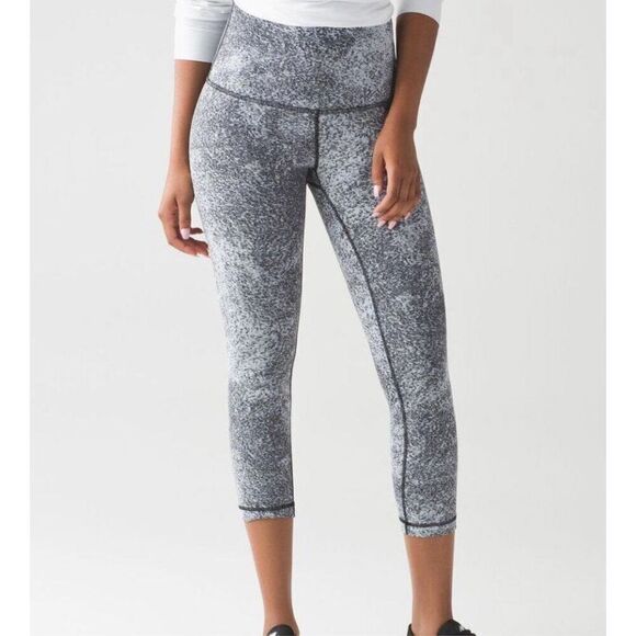 Lululemon Wunder Under Crop Hi Rise Luon Spray Jacquard Leggings Women’s Size 8 - Picture 1 of 9